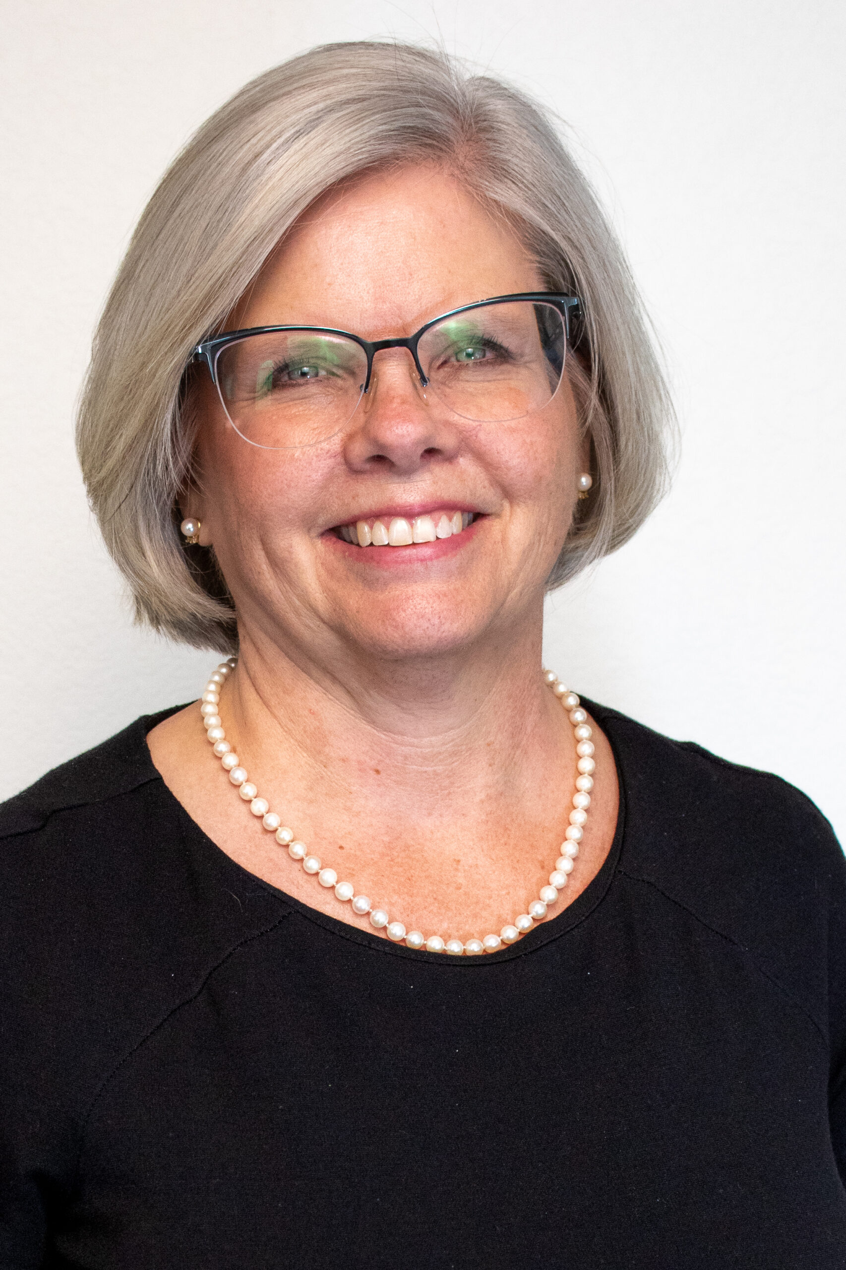 Cindy head shot formal